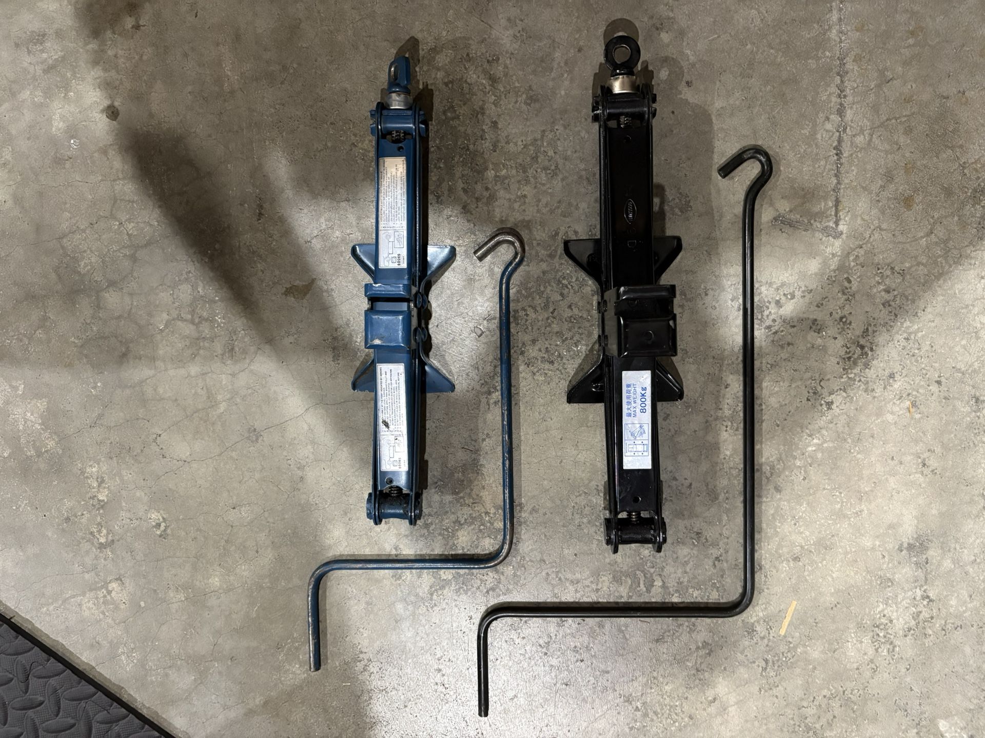 Automobile Jacks