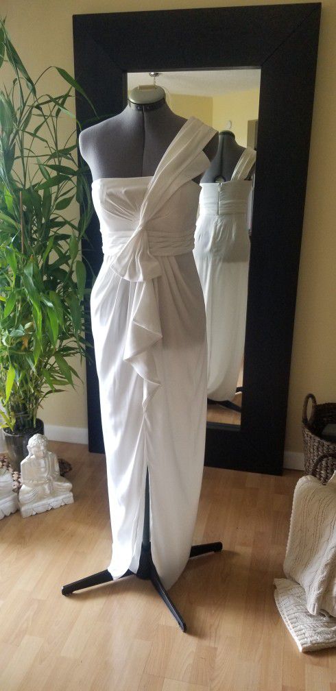 BCBGMAXAZRIA Off White Grecian Gown Size 4