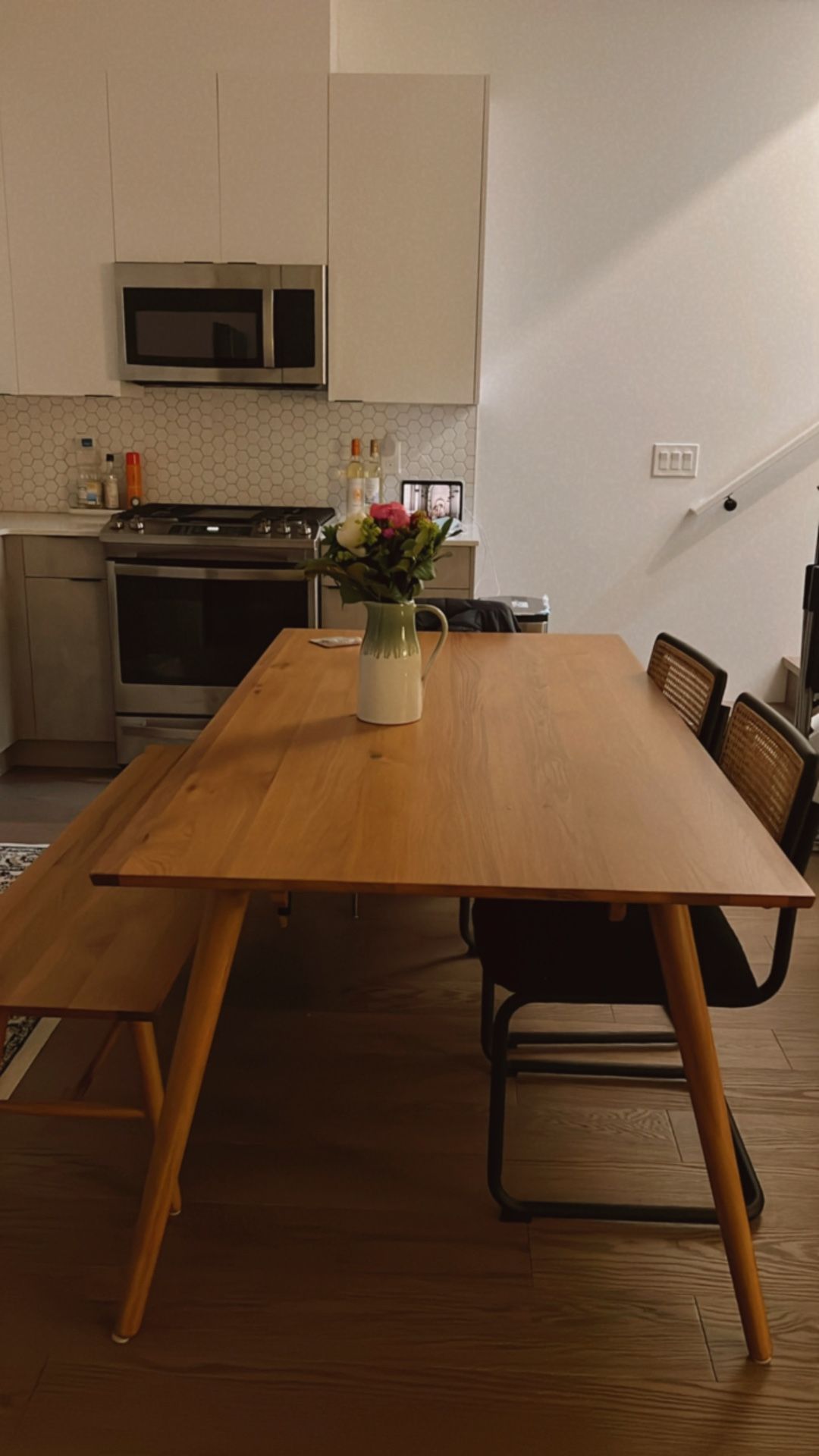 Article Seno Extendable Dining Table And Bench