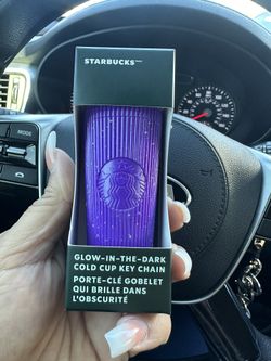 New Starbucks Glow In The dark Keychain