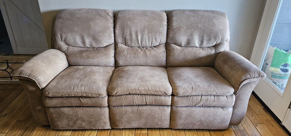 Recliner Couch 