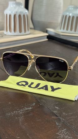 Quay Sunglasses- Polarized High Key Luxe 126