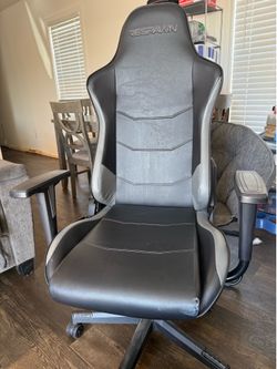 Gamer chair
