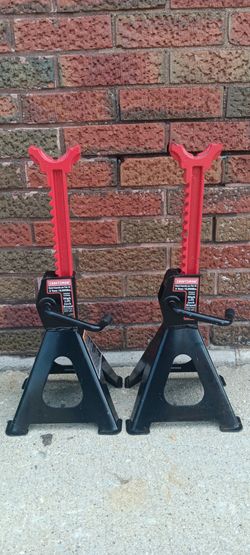 Jack stands