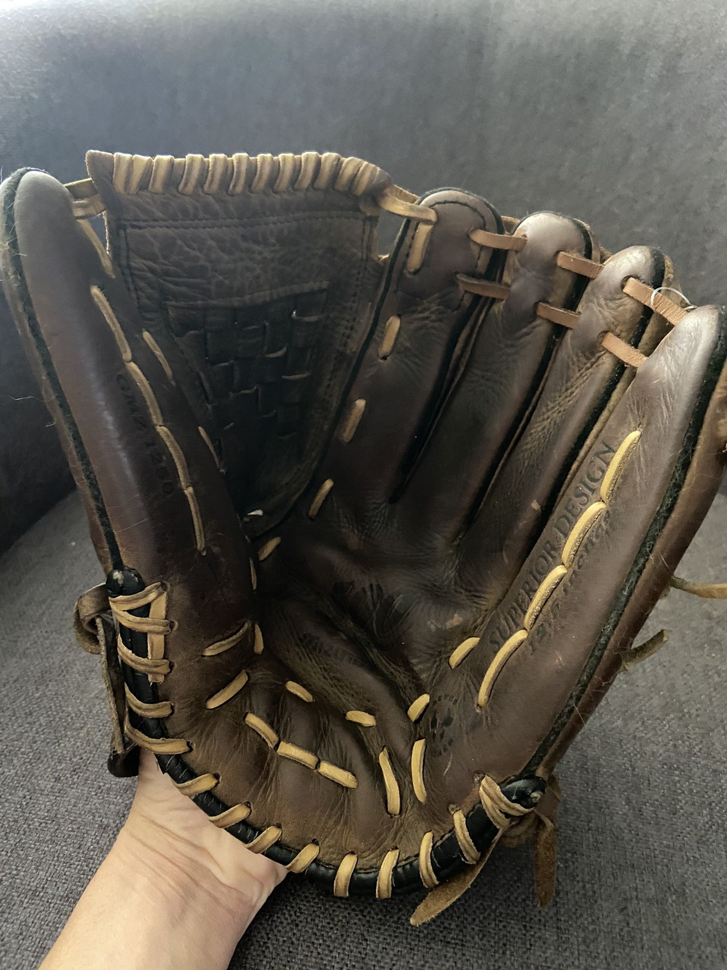 Mizuno M2 500 12.5” baseball glove