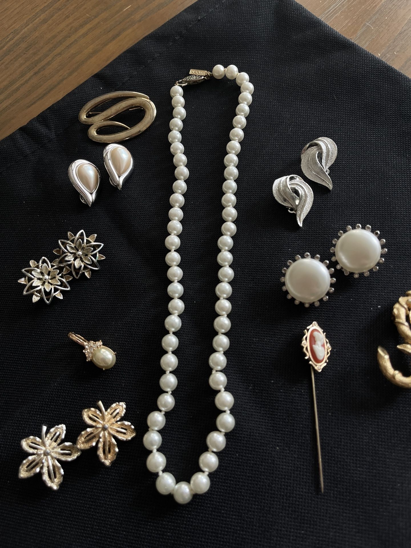 Estate Vintage Jewelry Lot All Signed Napier Monet Lisner Avon