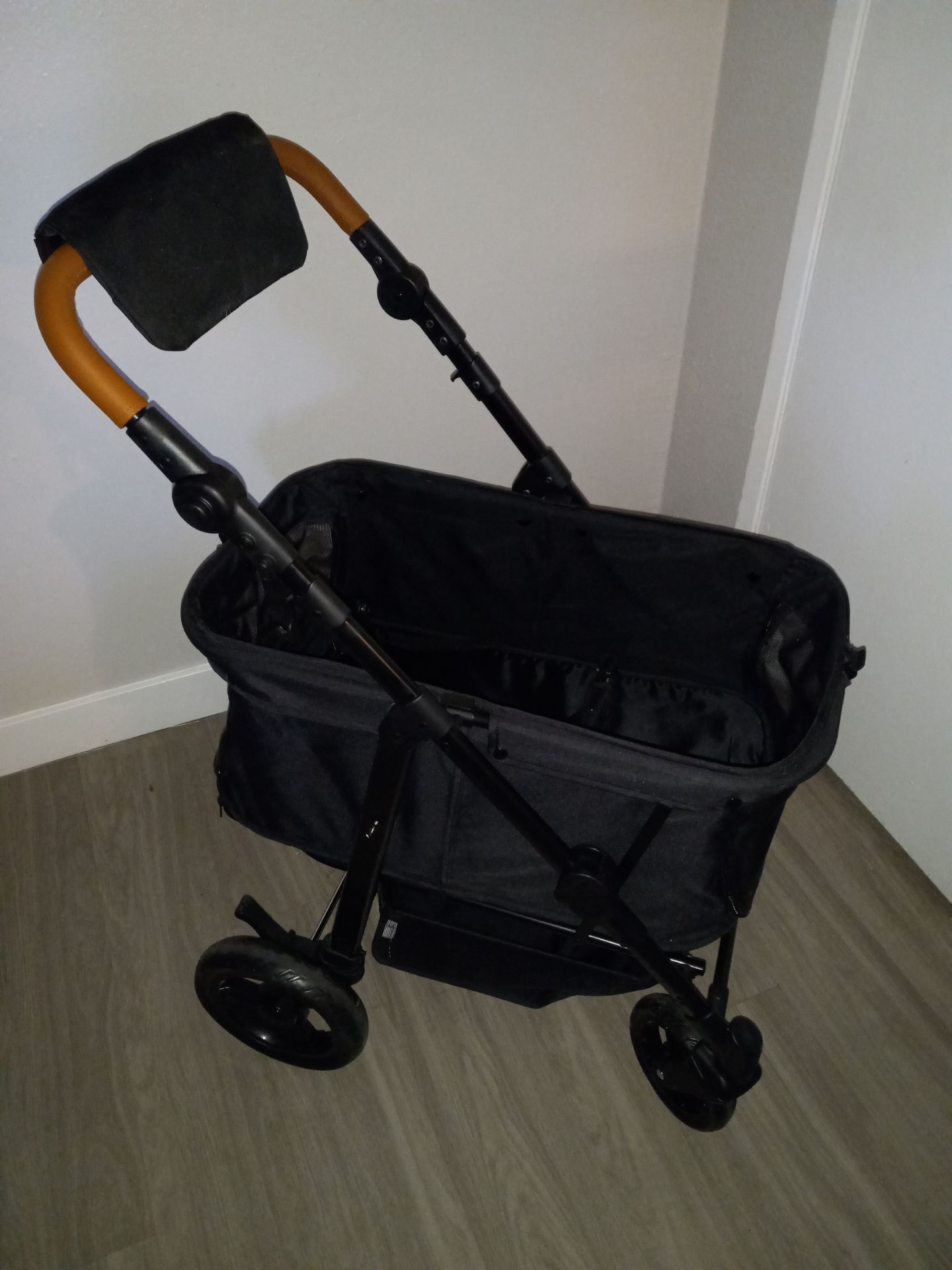 Pet stroller