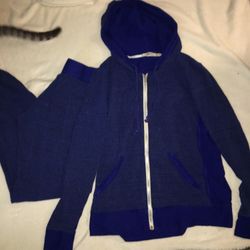 Woman’s Outfit, Size Large 