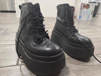 Black NakedWolfe Saturn Platform Boots / Botas de plataforma