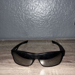 Oakley Twoface Matte black sunglasses with grey lenses #sunglasses #modern #frames #black #Matte