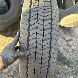 225/70/19.5 Continental
