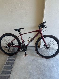 Giant Hybrid road bike