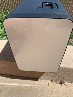 Frigidaire Mini Fridge