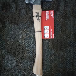 Milwaukee Milled Face 19 ox. hickory Wooden Hammer Brand New 