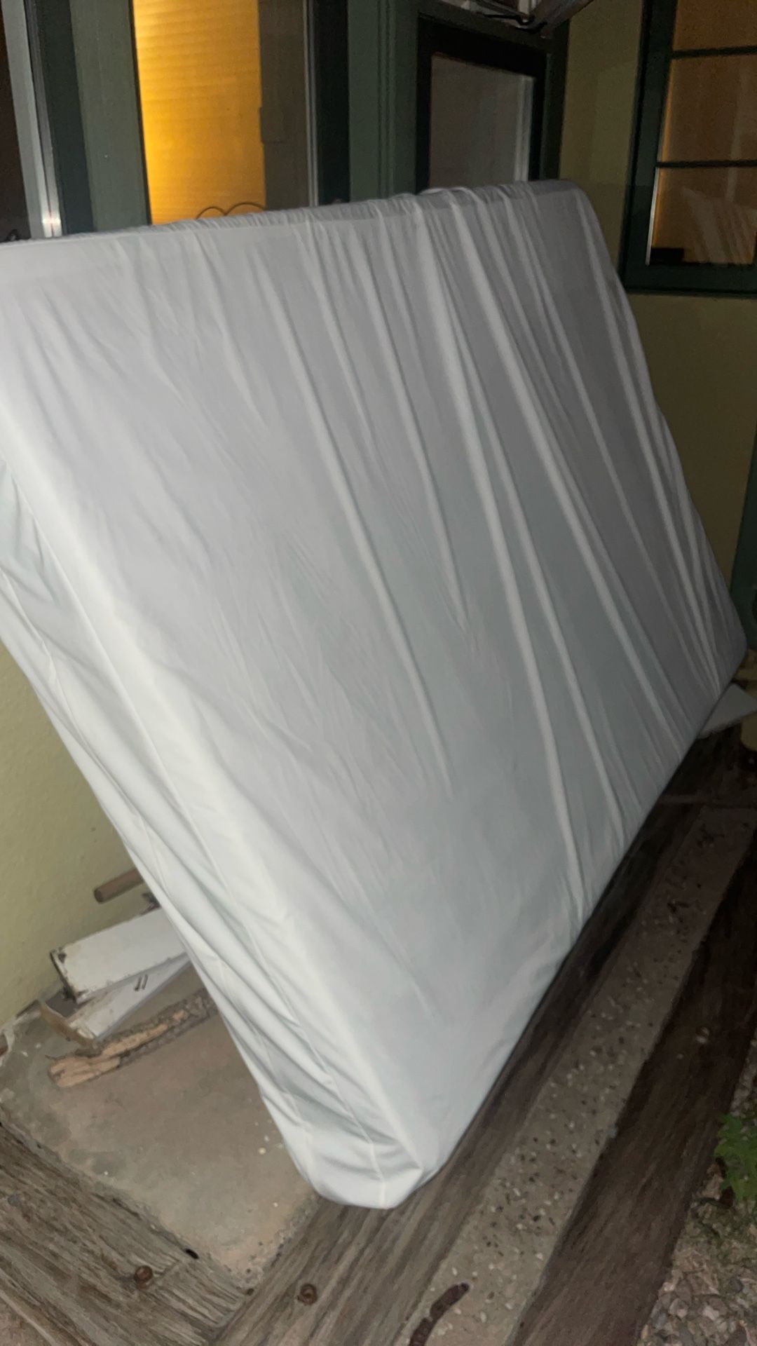 Free Full Bed Box Spring Mattress