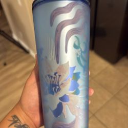 starbucks cup 