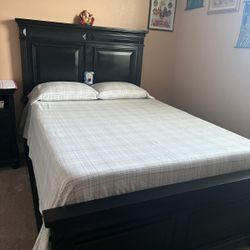 Full Size Bed