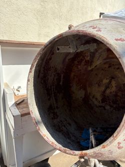 Cement mixer
