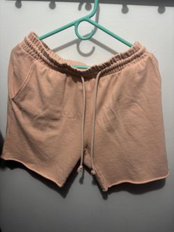 Soft pink shorts Double String and 3 Pockets Size Medium