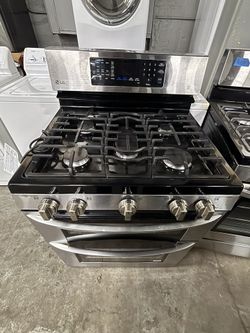 Stainless Steel LG Double Oven 5 Burner Gas Stove In Excellent Condition!