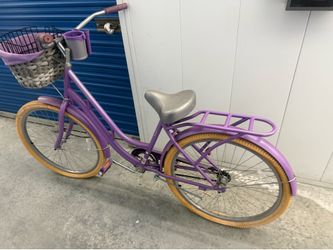 Womens cruiser bCA BRAND LIKE NEW