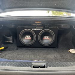 MTX Audio Subwoofer With 3000 Watts Amp