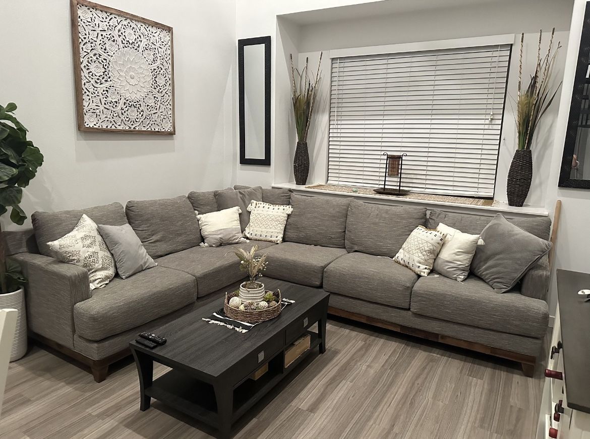 Sectional Couch