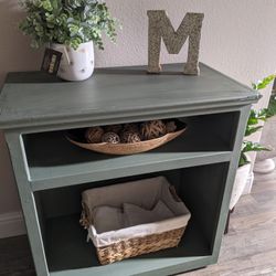 Nice Table With Weels