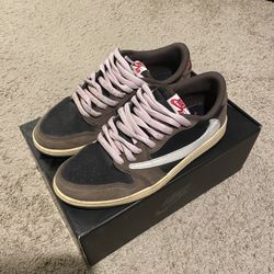 Travis Scott Jordan 1 Mocha Low Size 10