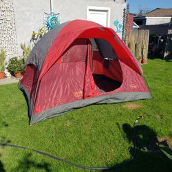 Camping Tent In Excellent Condition 