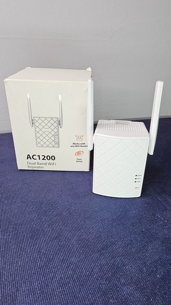 AC1200 Dual Band WiFi Repeater Extender