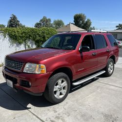2005 Ford Explorer 