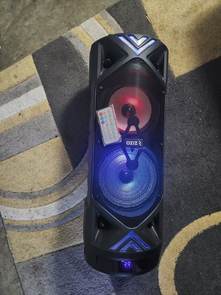 Zizo Wireless Boom Z8 Speaker.