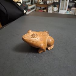 Hand Carved Wood Frog Figurine With "Saddle" Built In Storage See Pics 4"L X 2.5"H