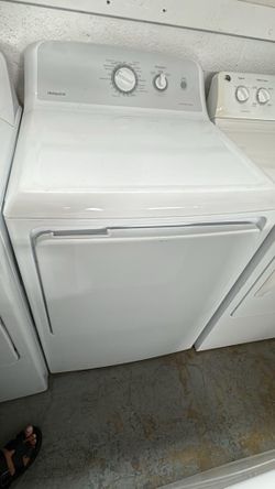 Hotpoint White Electric Dryer