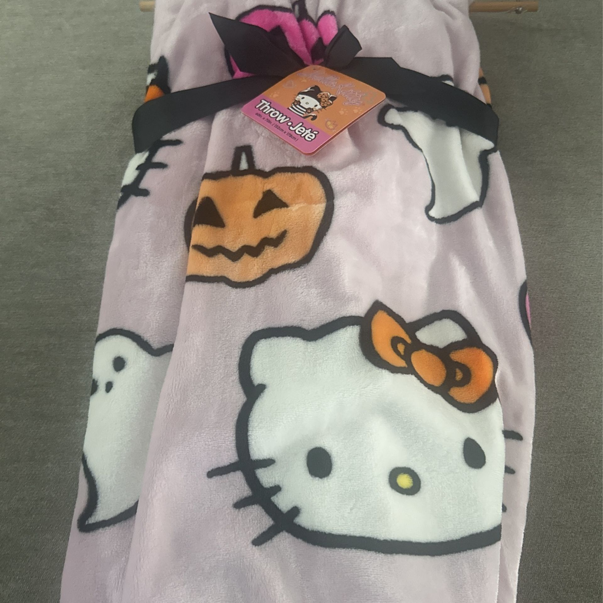 Hello Kitty Blanket