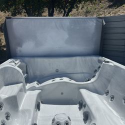 495 Gallon Elite Spa