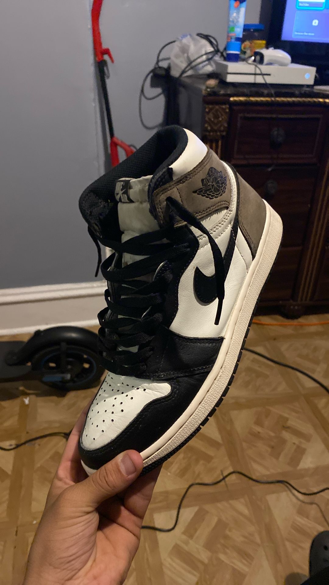 Jordan 1 Mocha 