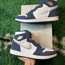 Jordan 1 Midnight Navy https://offerup.com/redirect/?o=Q28uSlA=