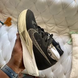 Size 9- Nike Zoom vaporfly next% 3 laser black