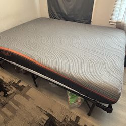 Queen mattress soft/medium