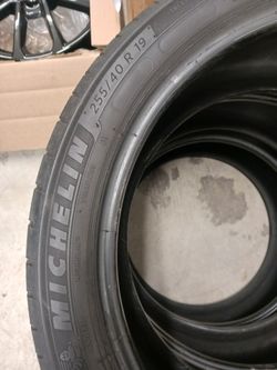 Michelin 255/40r19 3 Tires Only
