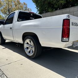 1995 Nissan Pickup