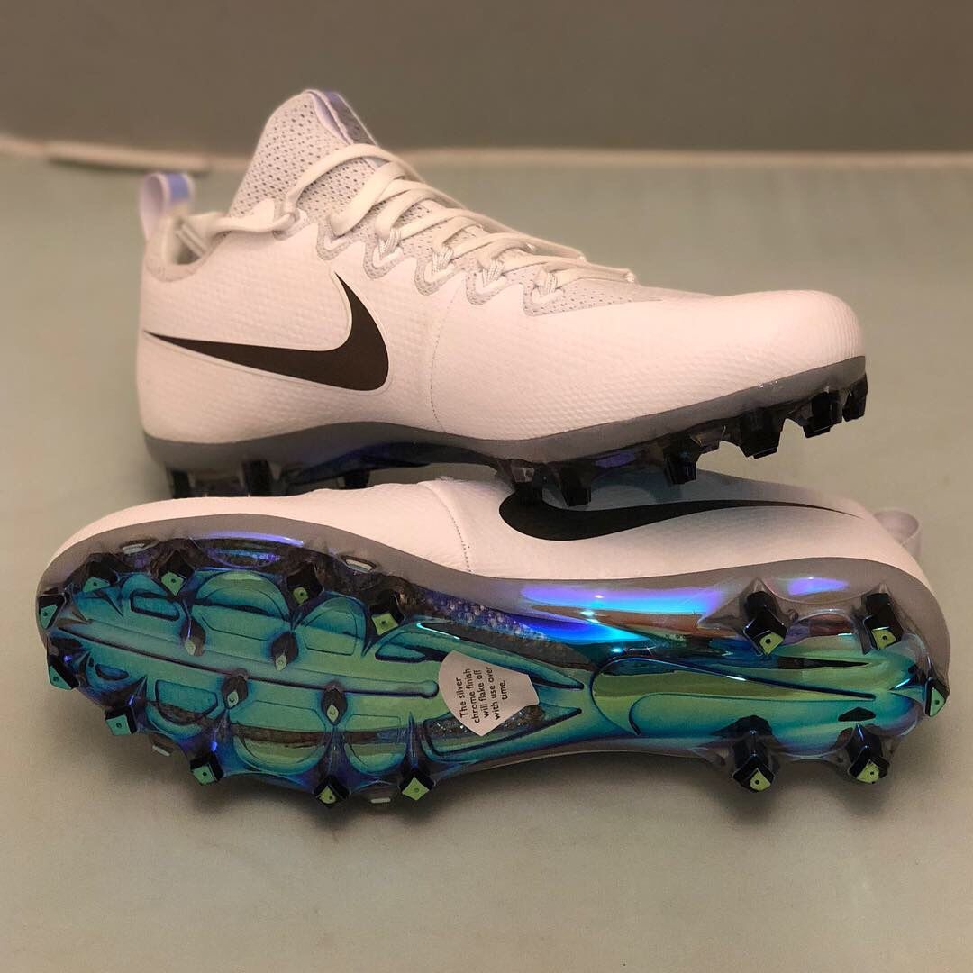 Nike vapor untouchable pro chrome jewel size 10 football cleats