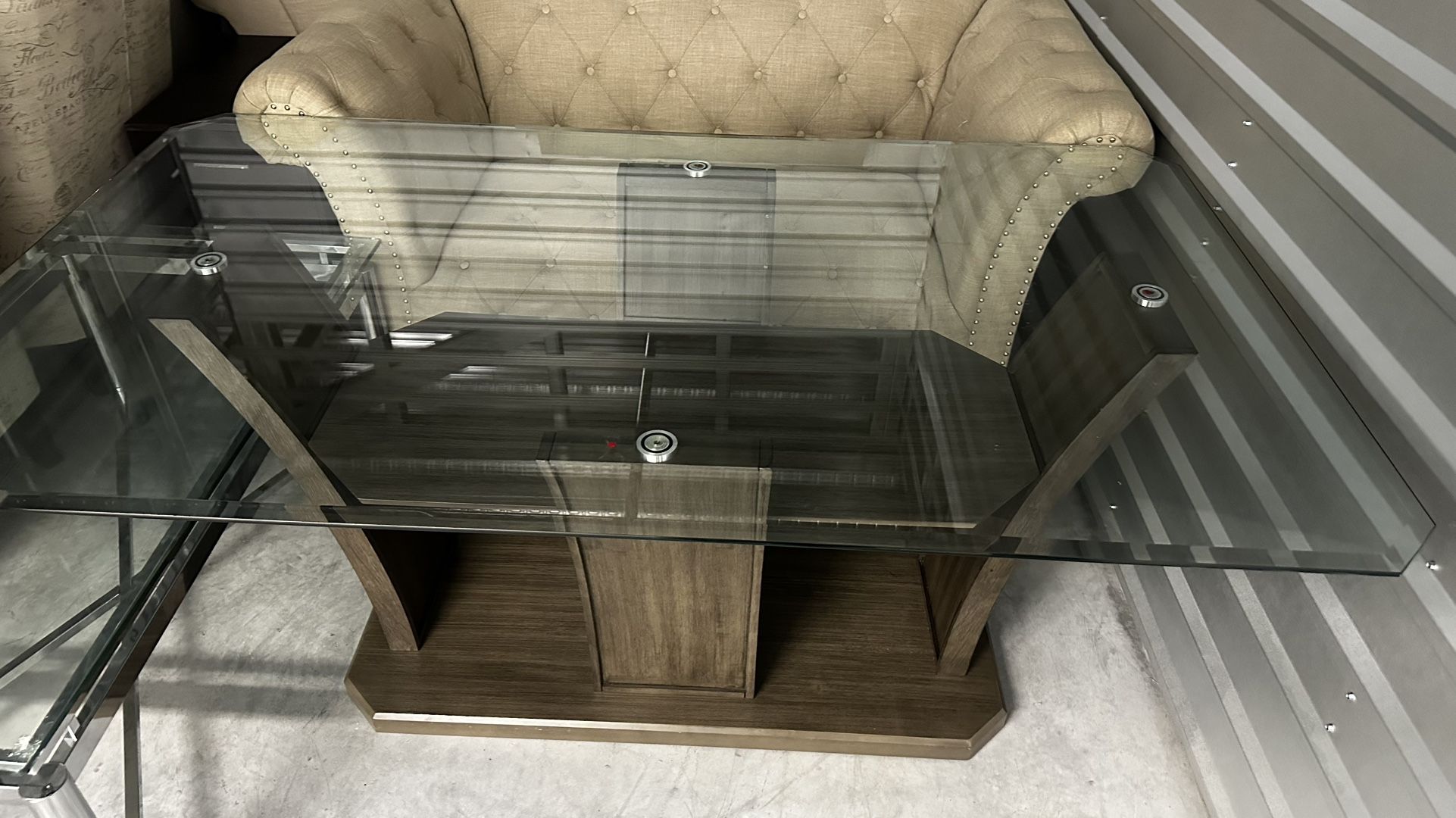 Dining Table (price Is Negotiable)