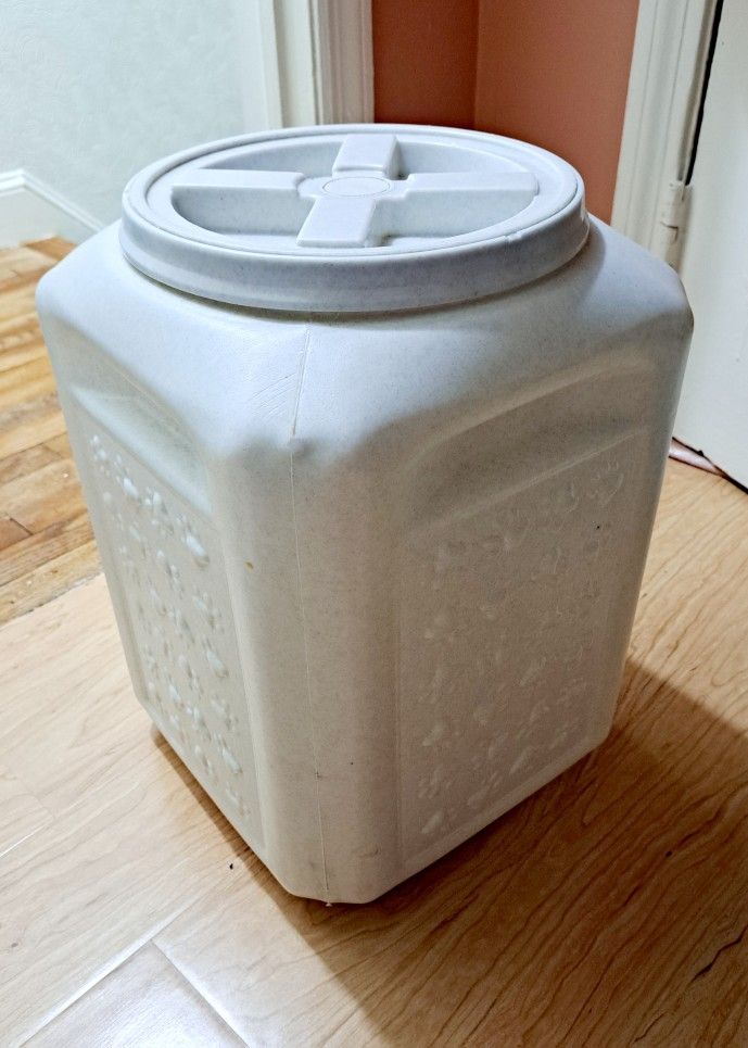 Dog Food Storage