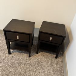 Dark Wood Bedroom Set – Dresser + 2 Nightstands
