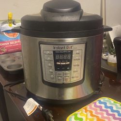 WANT GONE ASAP: Instapot IP-LUX