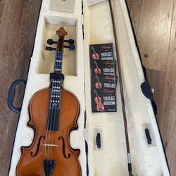WILLIAM TECHNIC BY USA, 1988 Violin and Bow in Fabric Case with Extras