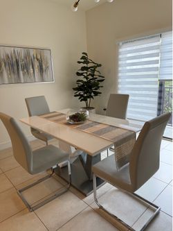 Modern White High-Gloss Dining Table with 4 Grey Chairs